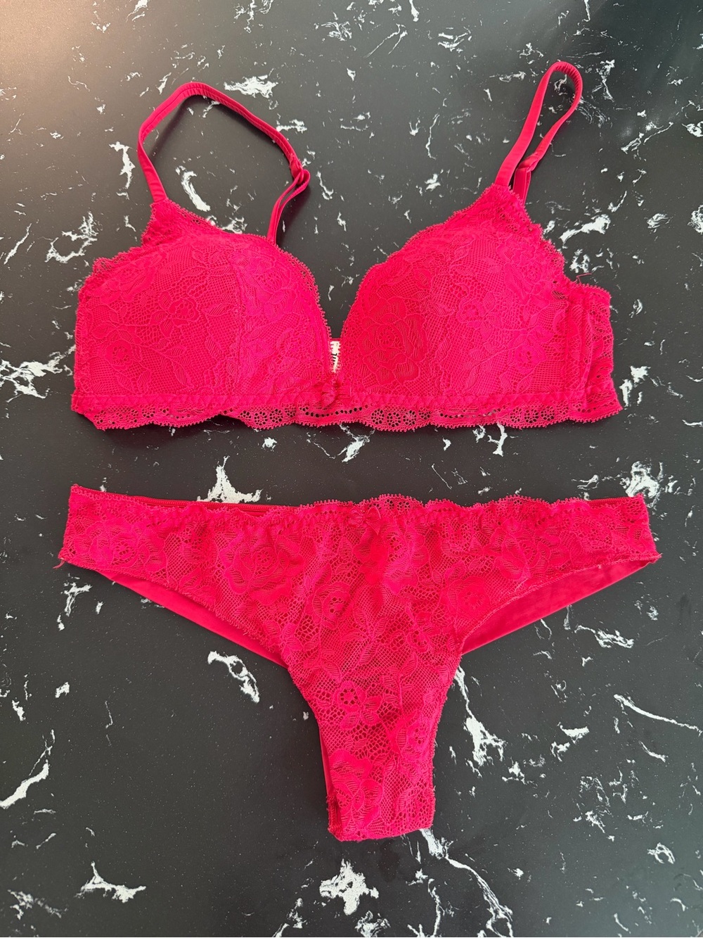 Intimissimi Lace Push-Up Bra 34B & Bikini Brief Small Set - Fuchsia Pink